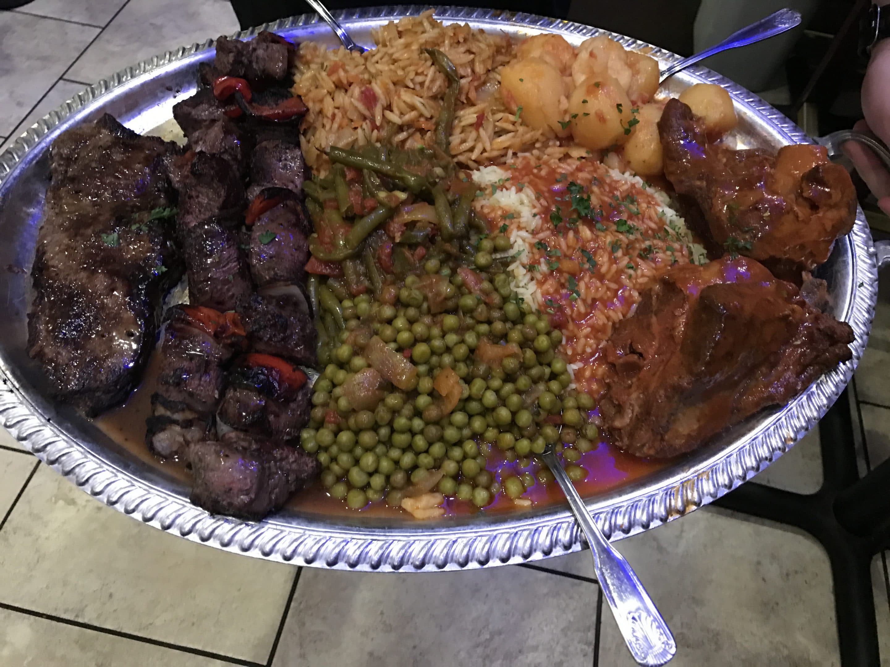 Catering combo plate